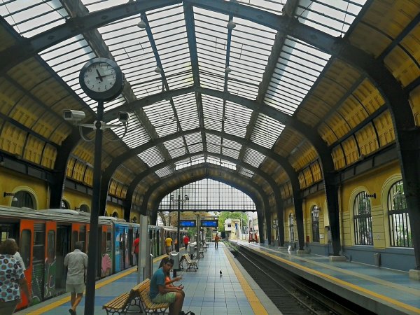 Pireaus station